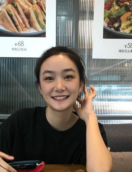 吃瓜妹妹和姐夫,揭秘娱乐圈的亲情与爱情纠葛