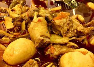 梁山正常楼吃瓜视频,揭秘梁山美食背后的故事